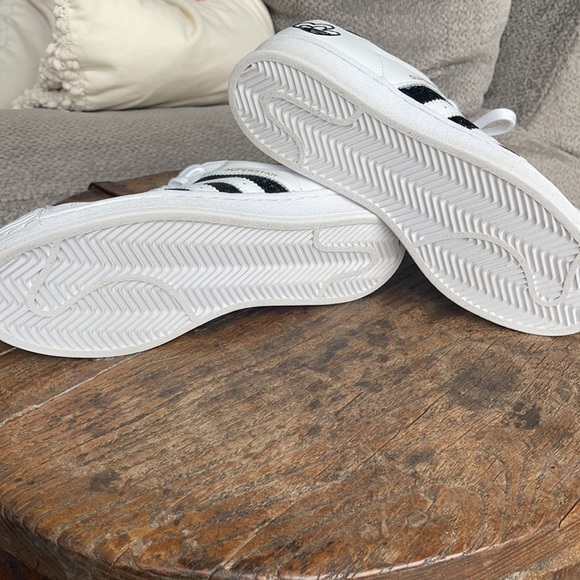 ADIDAS 👟 - Picture 7 of 7